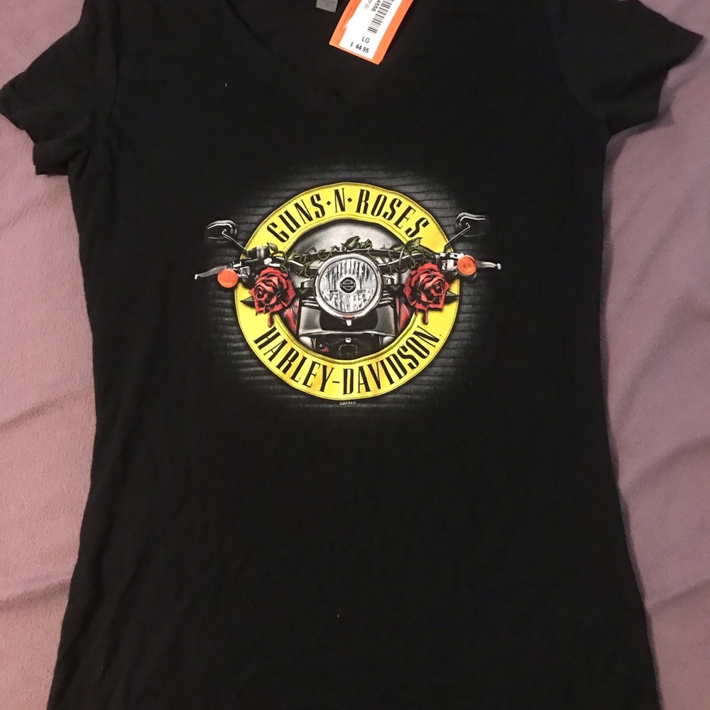 Women’s tee shirt